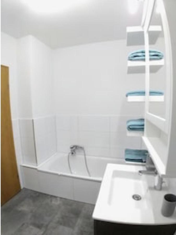 EXKLUSIVE Ferienwohnung mit Terasse und Garten in Einbeck, Zentrum! NEU!! Exterior foto